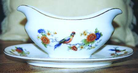 2203-45 Gravy Boat with Attached Underplate