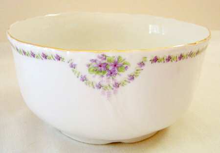 BAV184 Cranberry Bowl