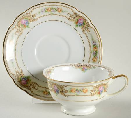 BLK108 Footed Cup & Saucer Set