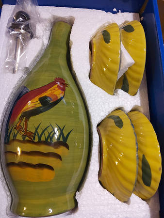 Provence Rooster Collection (Oil Set) Oil Drizzler and Stopper w/ 4 Dip Bowls