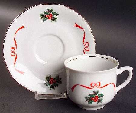 Basket of Cheer (Scalloped, Swirl Embossed) Flat Cup & Saucer Set