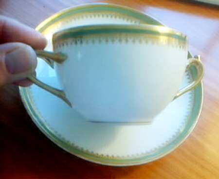 BER380 Flat Cream Soup Bowl & Saucer Set