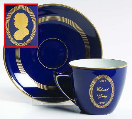 BIG59 Flat Cup & Saucer Set