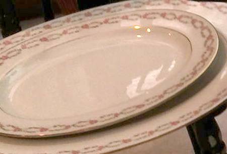 Ber388 12" Oval Serving Platter