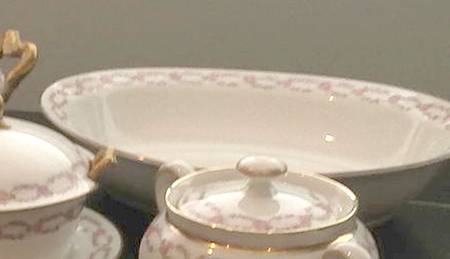 Ber388 10" Oval Vegetable Bowl
