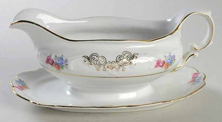 67 Gravy Boat with Attached Underplate