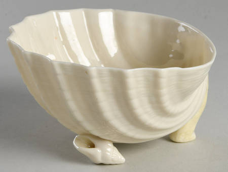 Neptune White 4" Shell Shaped Bowl