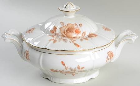 Alpin Rose (Roses on Side) Round Covered Vegetable