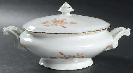 Alpin Rose (Roses Center, Embossed Ribs) Round Covered Vegetable