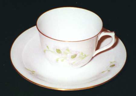 BIG50 Flat Cup & Saucer Set