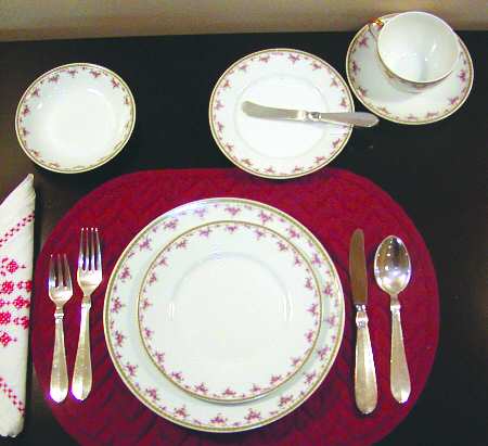 BER419 Dinner Plate
