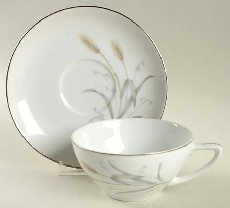 Mari Flat Cup & Saucer Set