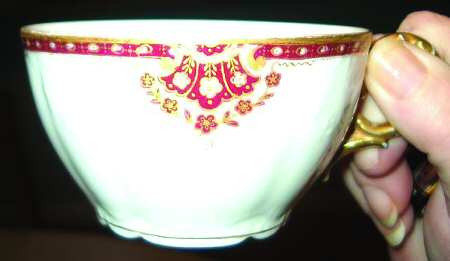 ILI4 Footed Cup