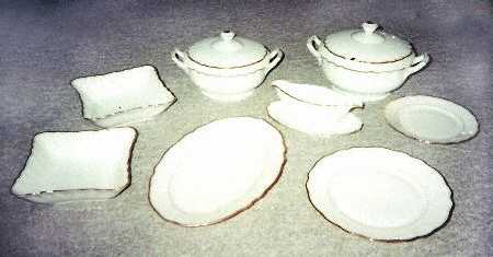 BAV225 Gravy Boat with Attached Underplate