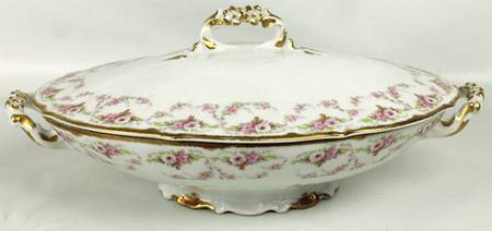 BWD469 Oval Covered Vegetable
