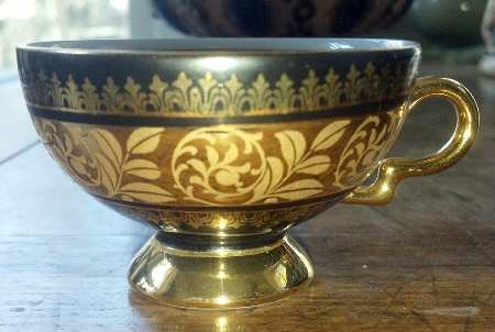 6771 Green Footed Cup