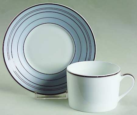 Tonic Flat Cup & Saucer Set