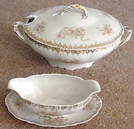 MOS67 Oval Tureen & Lid