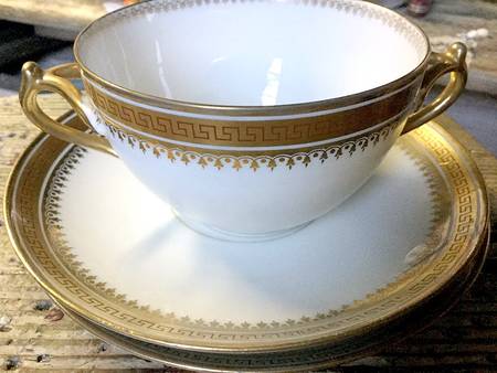 BER430 Flat Bouillon Cup & Saucer