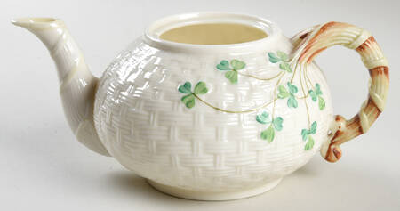 Shamrock (Older Black Backstamps) Teapot No Lid