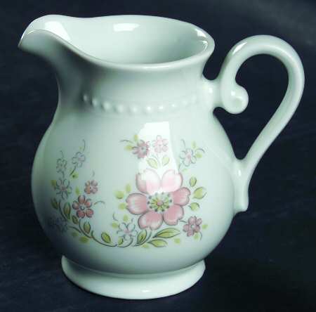 BTH163 Creamer