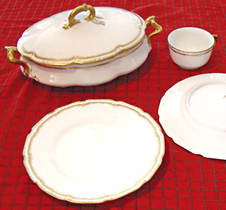 BER450 Oval Covered Vegetable
