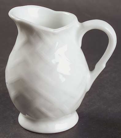 Osier (Restaurant) Mini Creamer