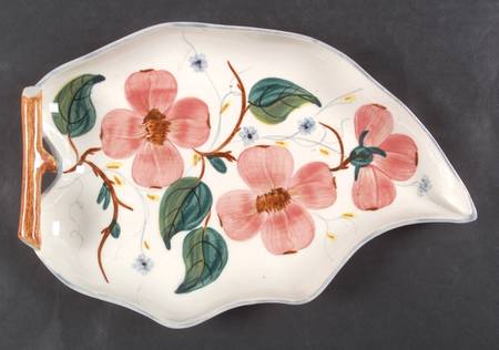 Jessamine (Blue Trim) by Blue Ridge Southern Pottery