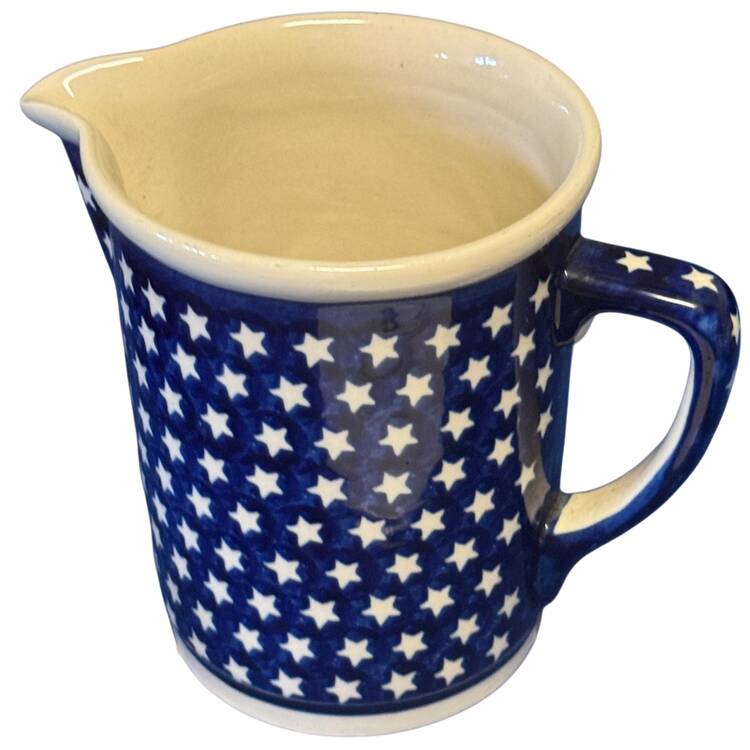 Stars 32 Oz Pitcher