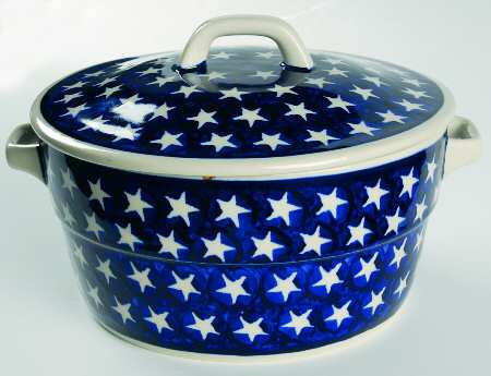 Stars 2 Qt Round Covered Casserole