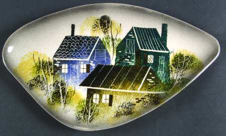 Rooftops Gray 9" Triangular Tray