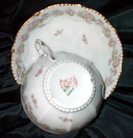 BWD529 Flat Cup & Saucer Set