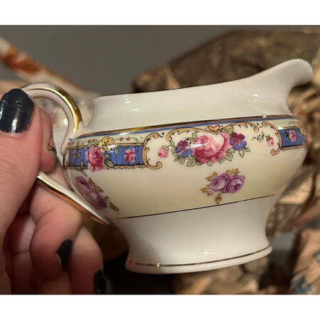 BCO27 Creamer