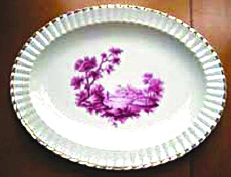 BER477 11" Oval Serving Platter