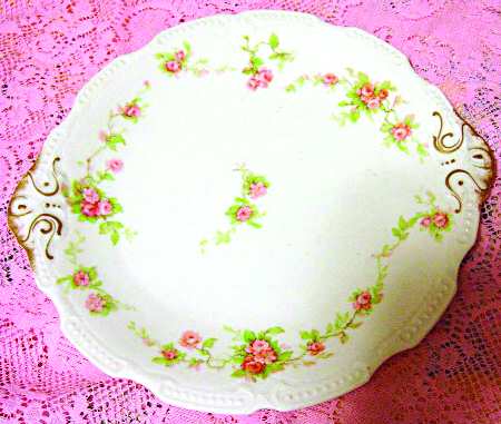 BOG96 Handled Cake Plate