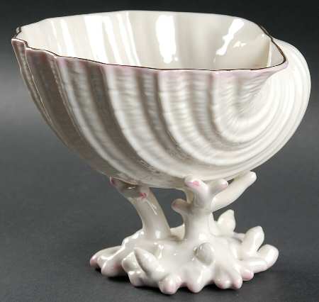 Archive Collection Footed Shell Shaped Bowl