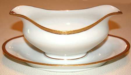 BWD546 Gravy Boat with Attached Underplate
