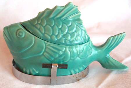 Chicken of the Sea Fish Shape Tuna Baker & Lid