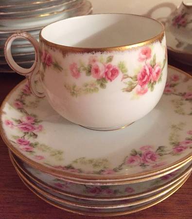 BWD552 Flat Cup & Saucer Set