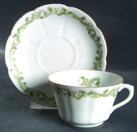BSS76 Flat Cup & Saucer Set