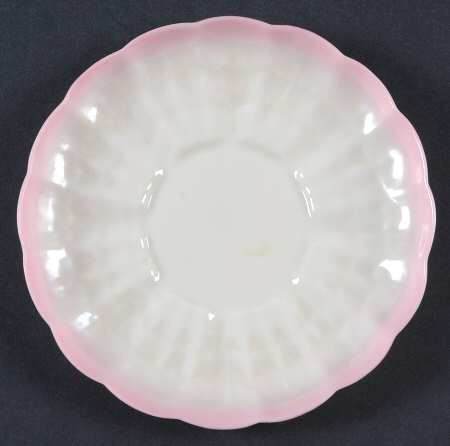 Tridacna Pink (No Trim) Saucer