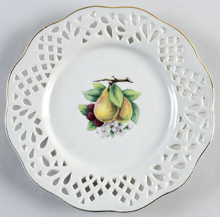BAU54 Pierced Edge Salad Plate