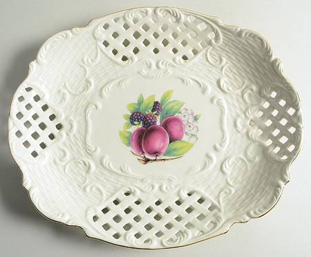 BAU54 Pierced Sandwich Tray