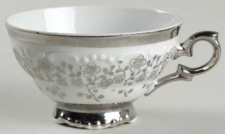 BTH188 Footed Cup