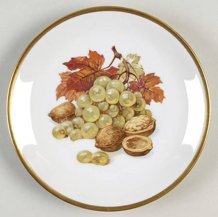BTH4 (1-8" Gold Trim) Salad Plate