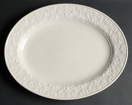 Phoebe Cream 15" Oval Serving Platter