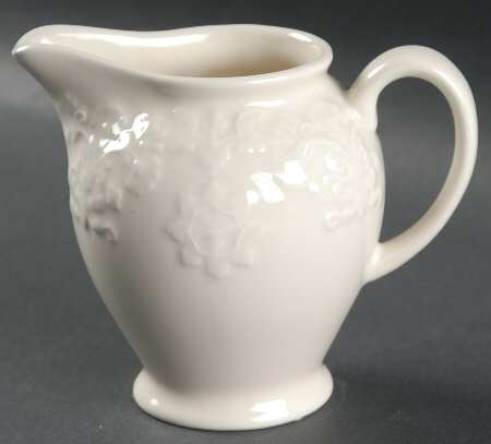 Phoebe Cream Creamer