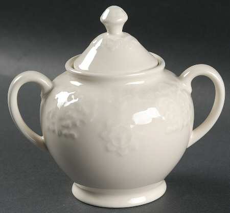 Phoebe Cream Sugar Bowl & Lid