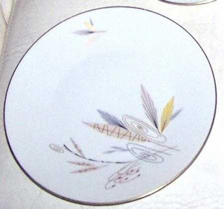 3056 Salad Plate
