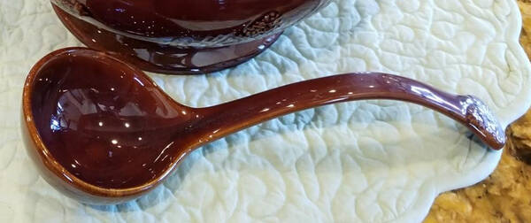 Fusion Pinecone Tureen Ladle